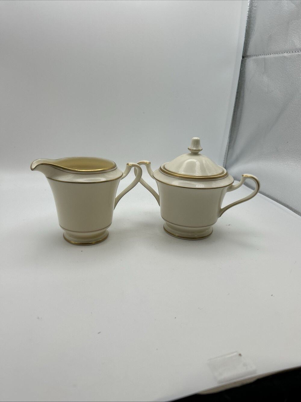Vintage Creamer And Sugar Dish. Total Elegance